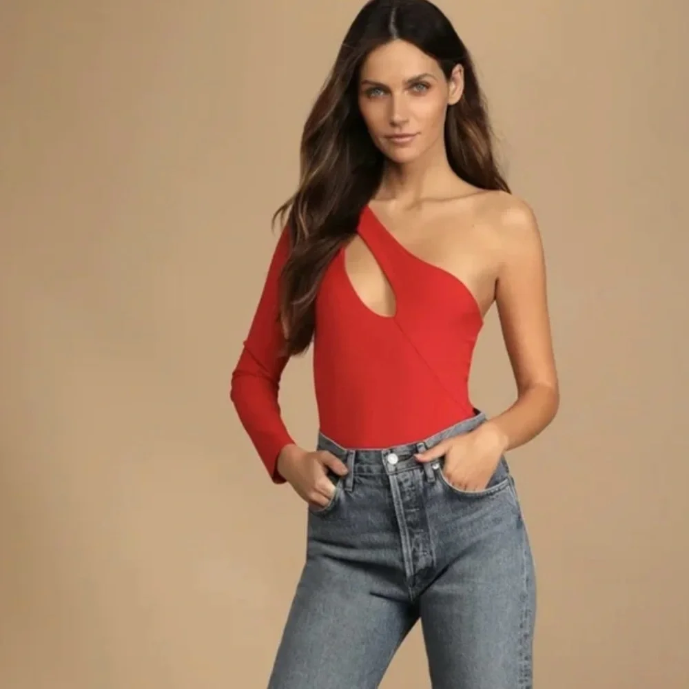 Lulus Make a Slash Red Ribbed One-Shoulder Long Sleeve Bodysuit XS - Picture 4 of 9